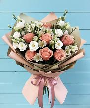 Букет цветов из:  Розы, Альстромерии и Лизиантусы в Цагане Амане