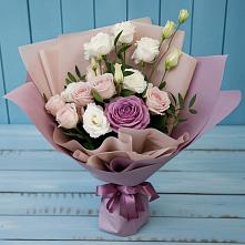 Букет цветов из:  Розы и Лизиантусы #REPLACE_PRED# Цагане Амане
