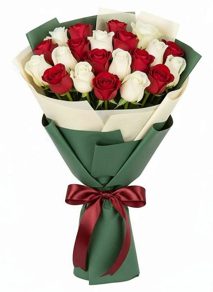 Букет Микс из красных и белых роз в Цагане Амане