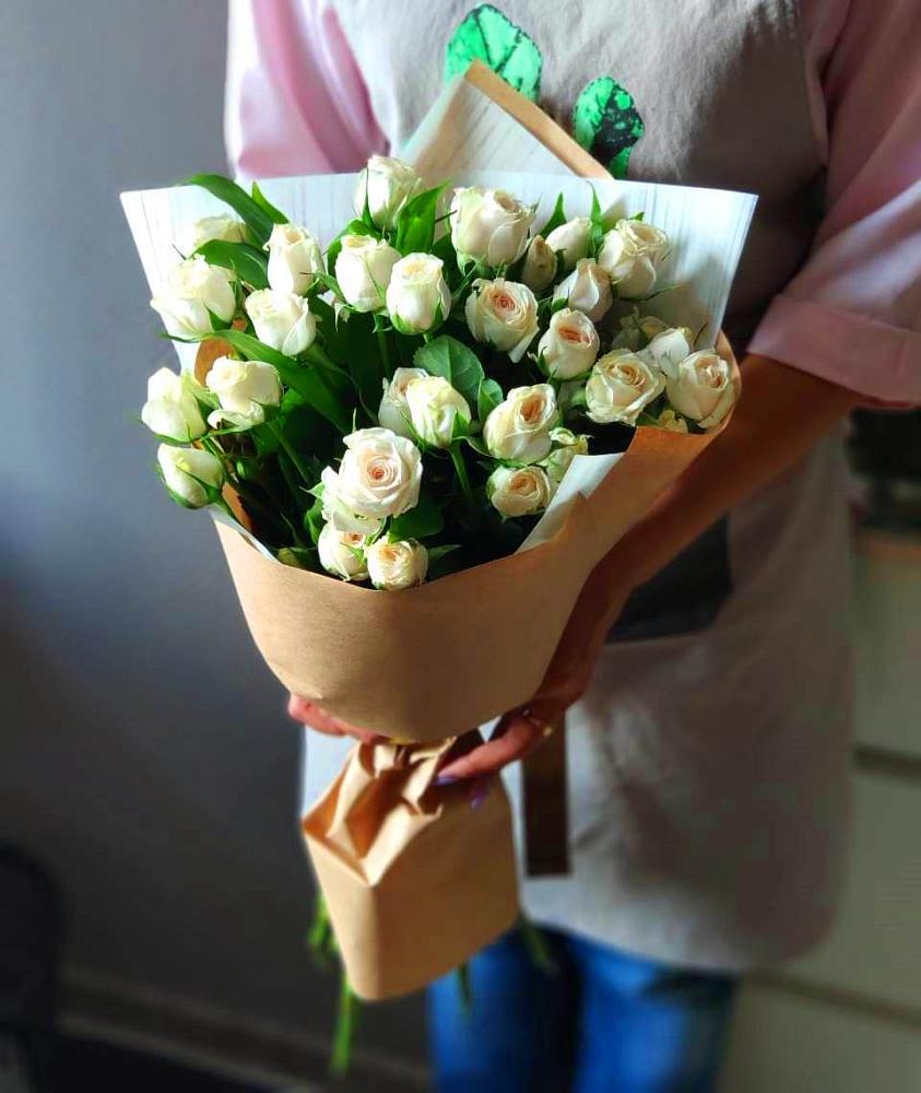 Букет цветов из: Розы в Цагане Амане