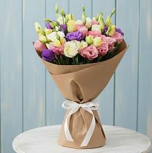 Букет цветов из:  Лизиантусы в Цагане Амане