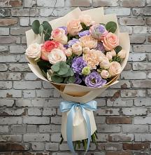 Букет цветов из:  Розы, Лизиантусы и Гвоздики в Цагане Амане
